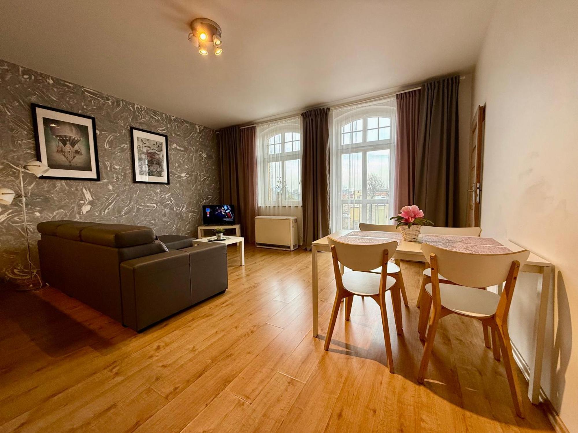 Uno Apartaments Katowice Esterno foto